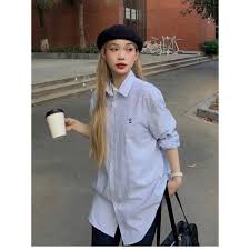 Áo Sơ Mi Kẻ Sọc Xanh UNISEX Nam Nữ Form Rộng Họa Tiết Thêu Chữ S Phong Cách Retrostyle Chất Lanh Lụa Mềm Mịn KO Nhăn